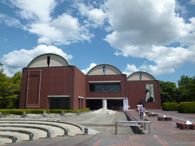 山梨県立文学館