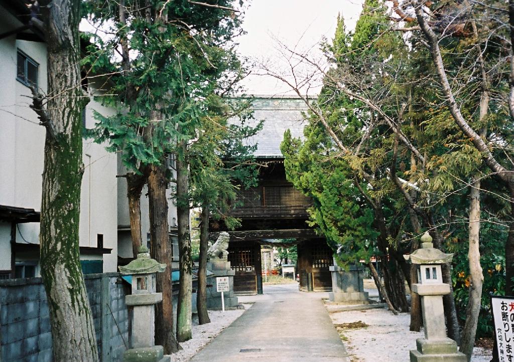 穴切大神社