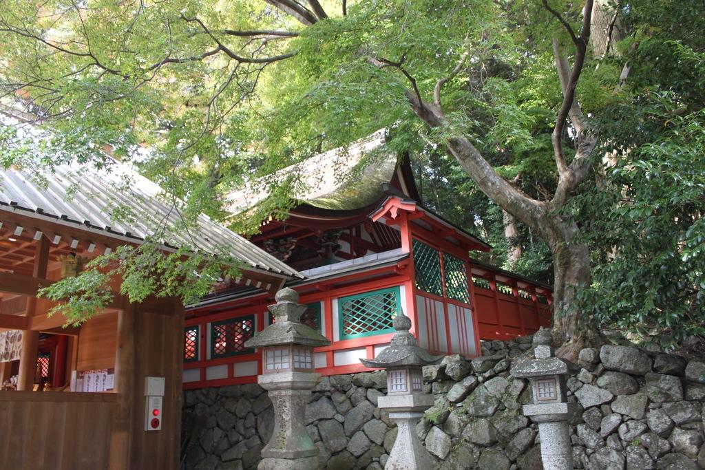 高鴨神社