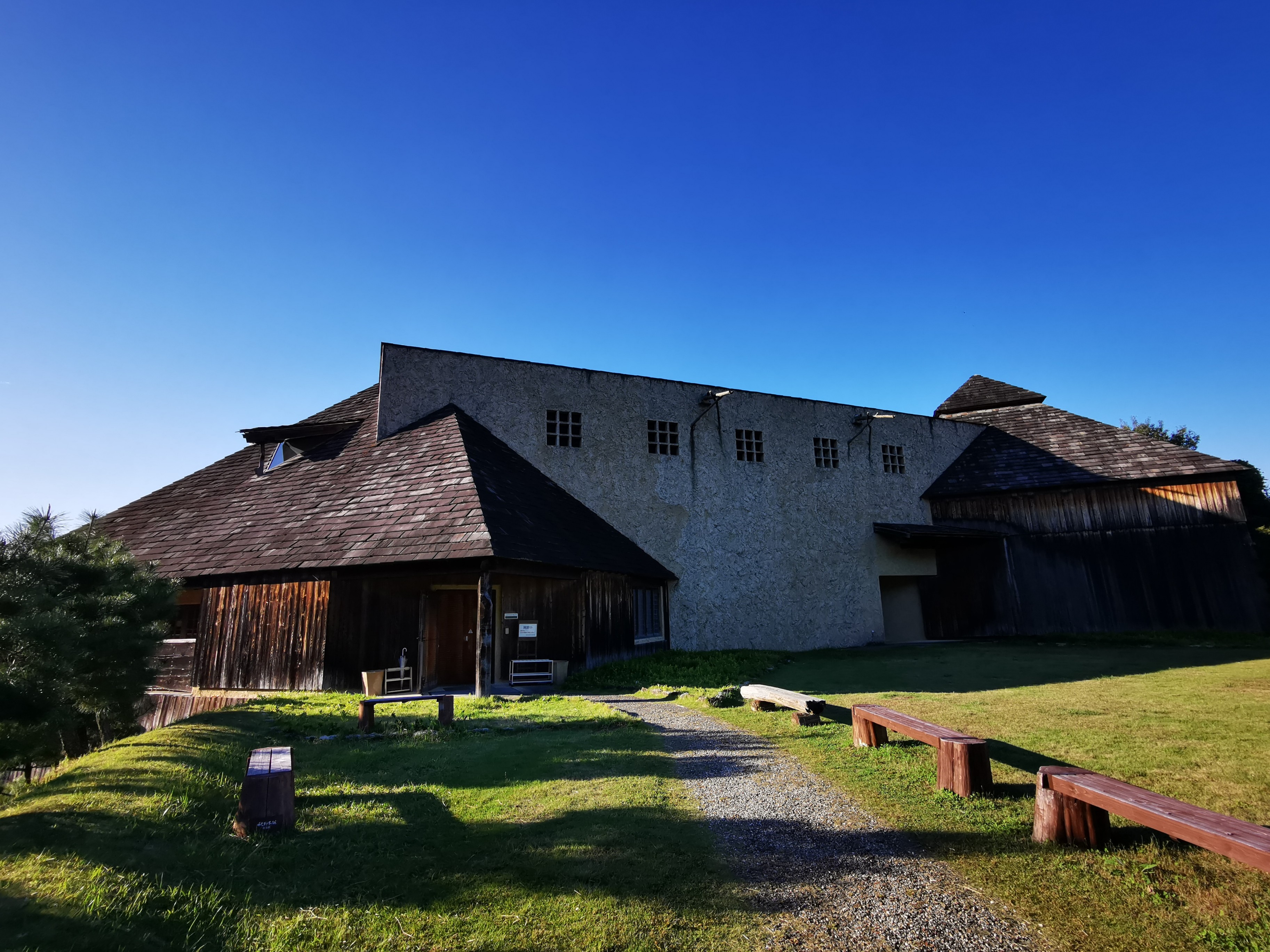 浜松市秋野不矩美術館