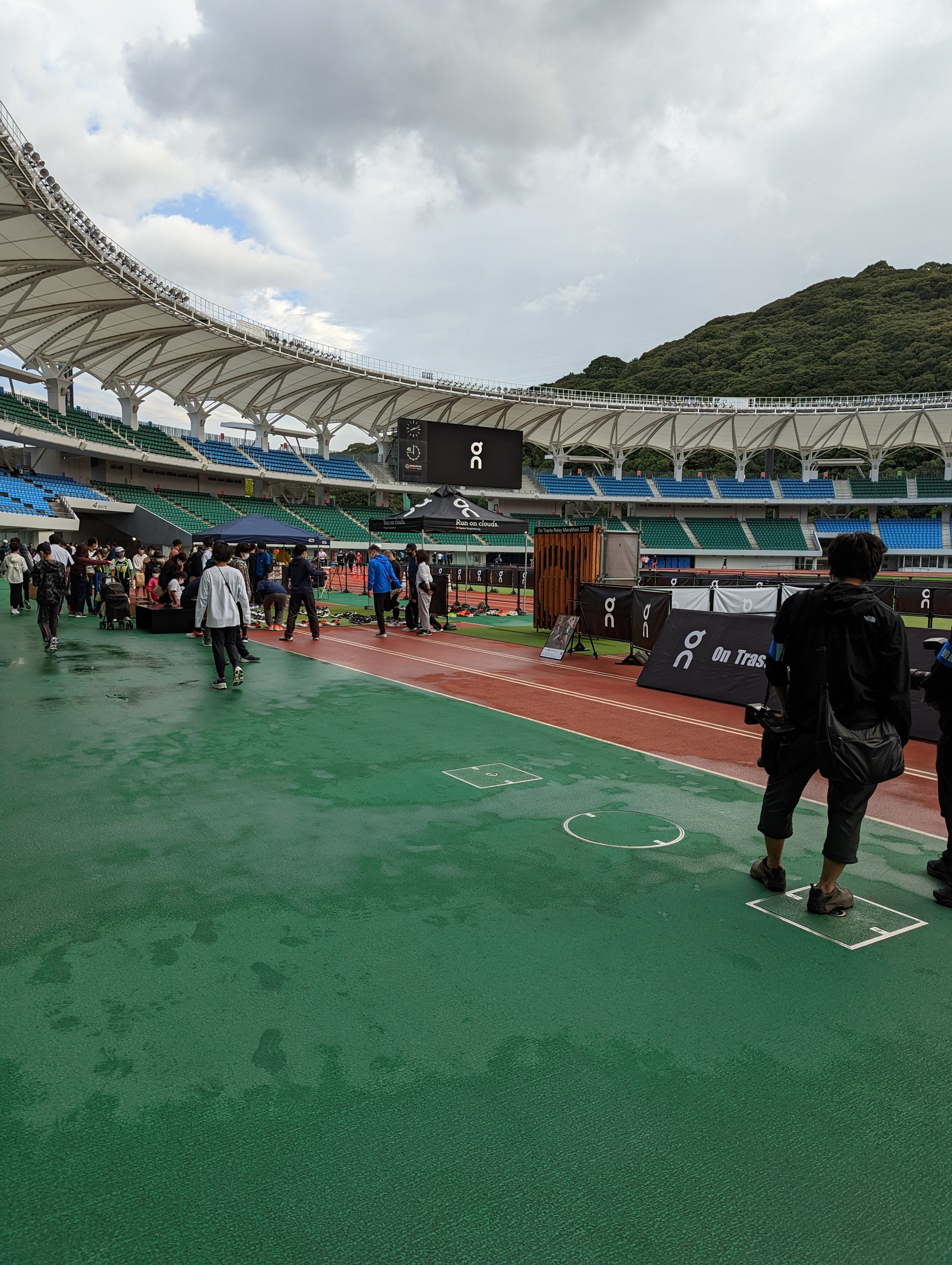 長崎県立総合運動公園陸上競技場