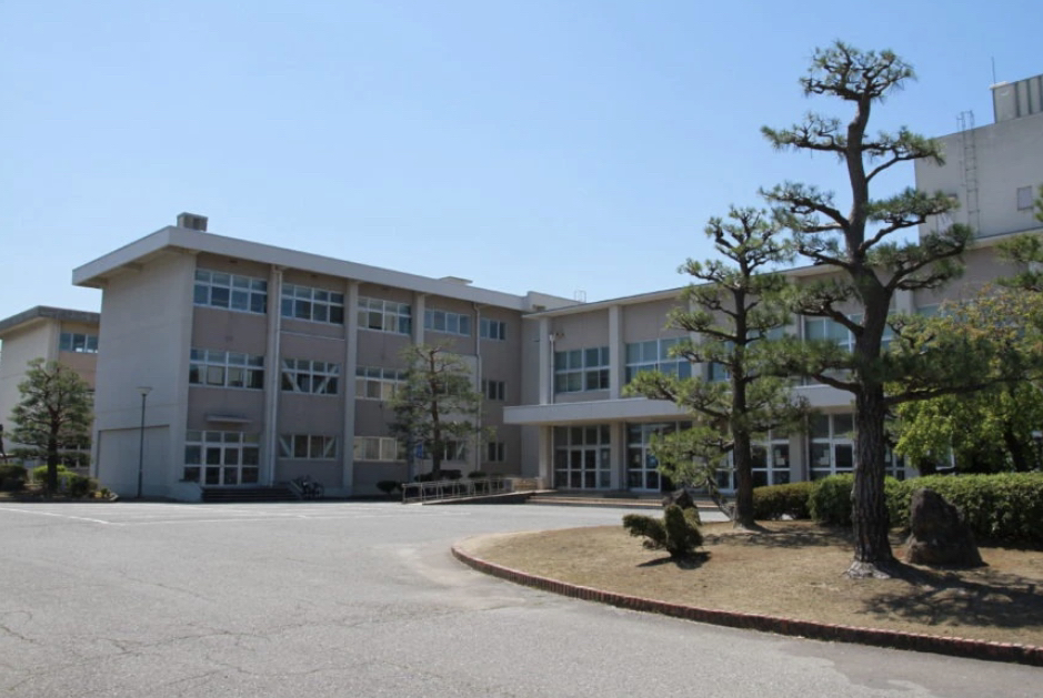 石川県立小松明峰高等学校