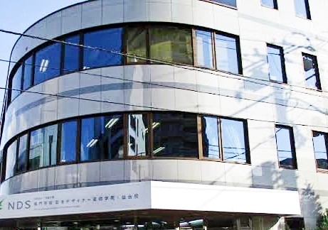 専門学校日本デザイナー芸術学院