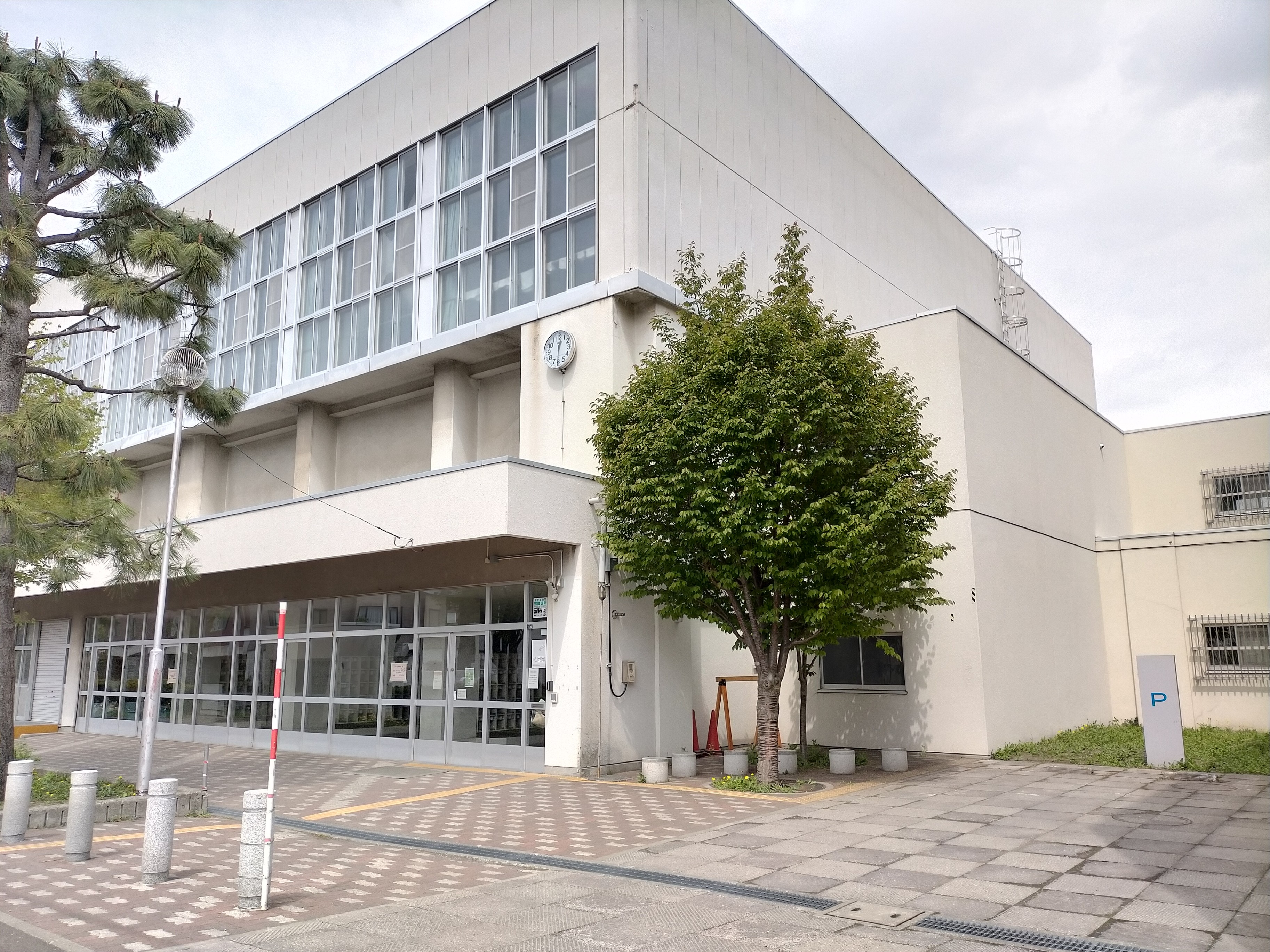 札幌市立伏見中学校