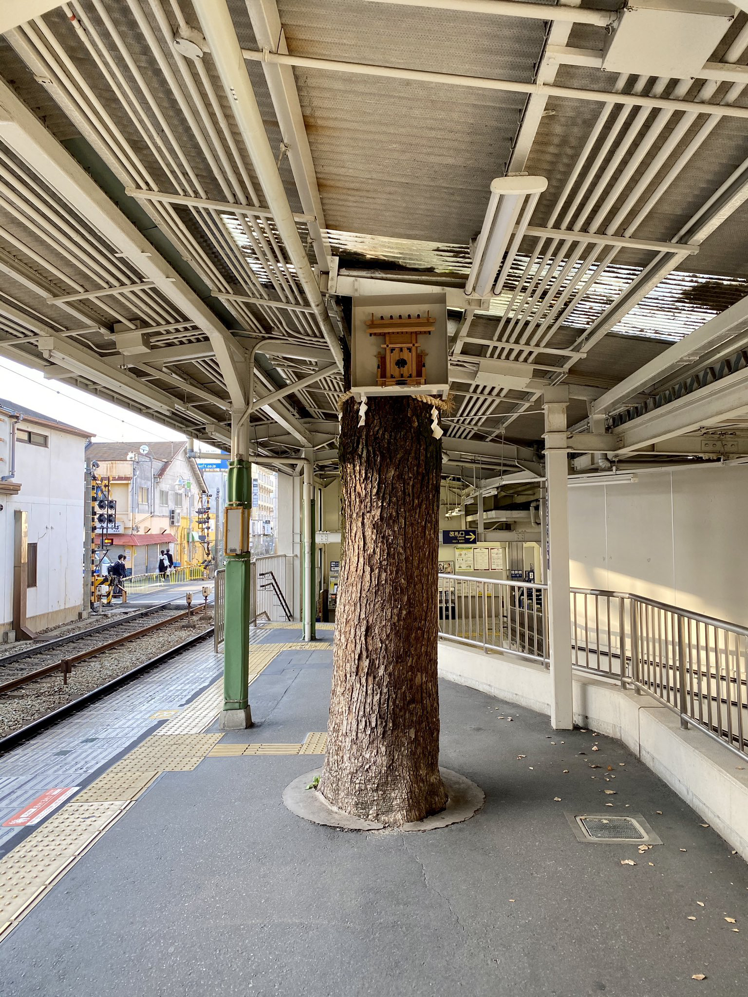 服部天神駅