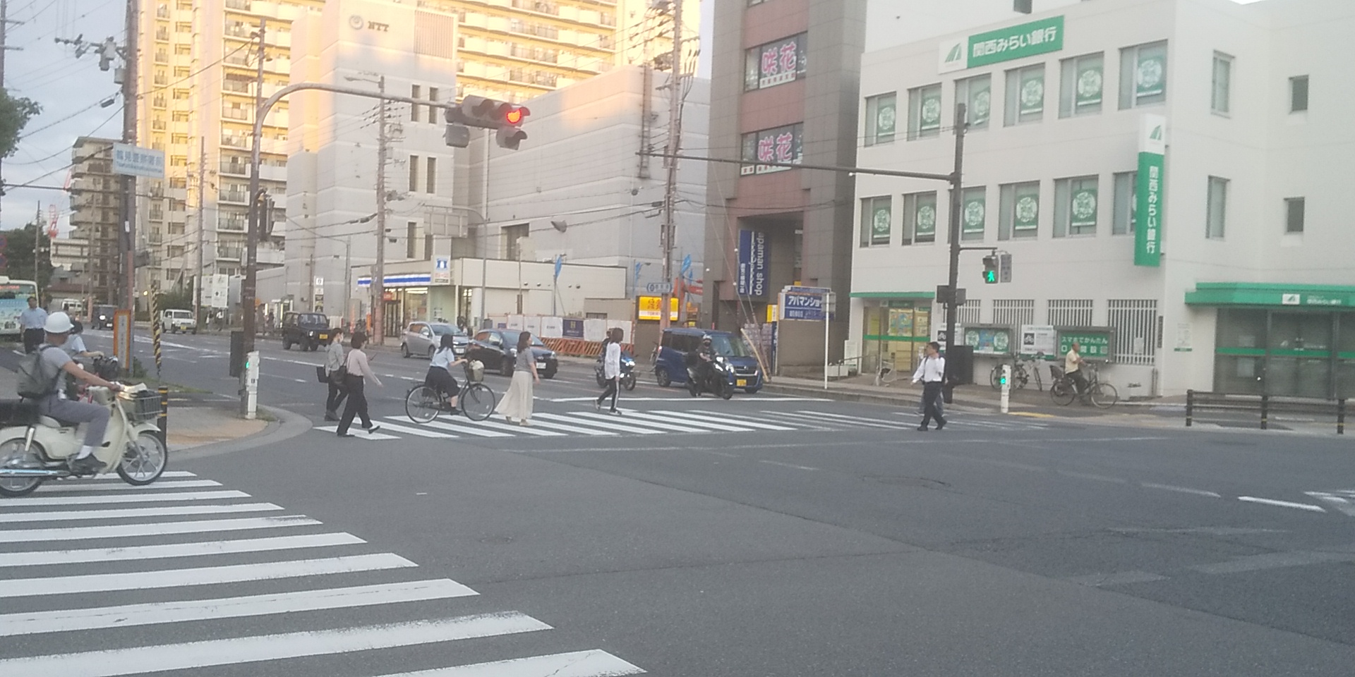 横堤駅