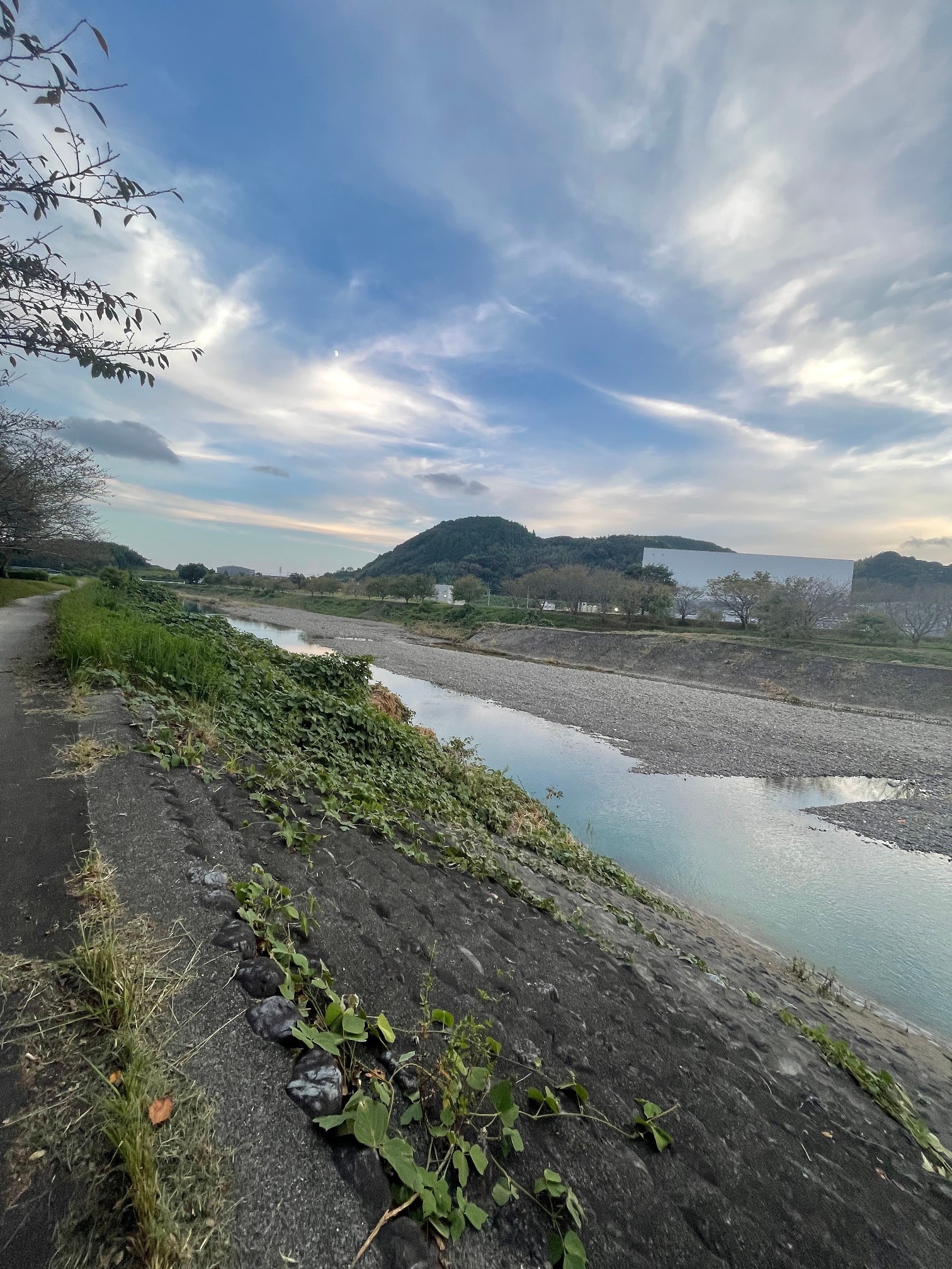 朝比奈川